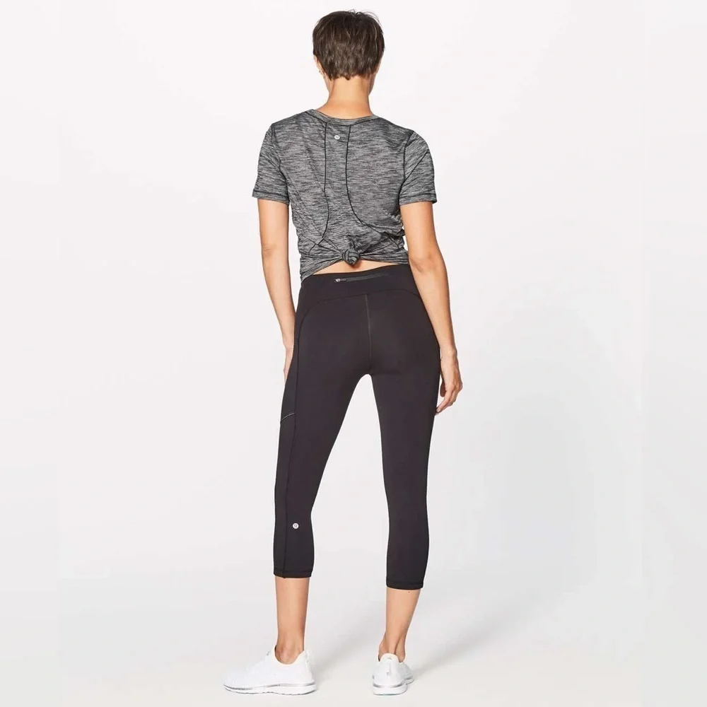 Lululemon Speed Up Crop 21